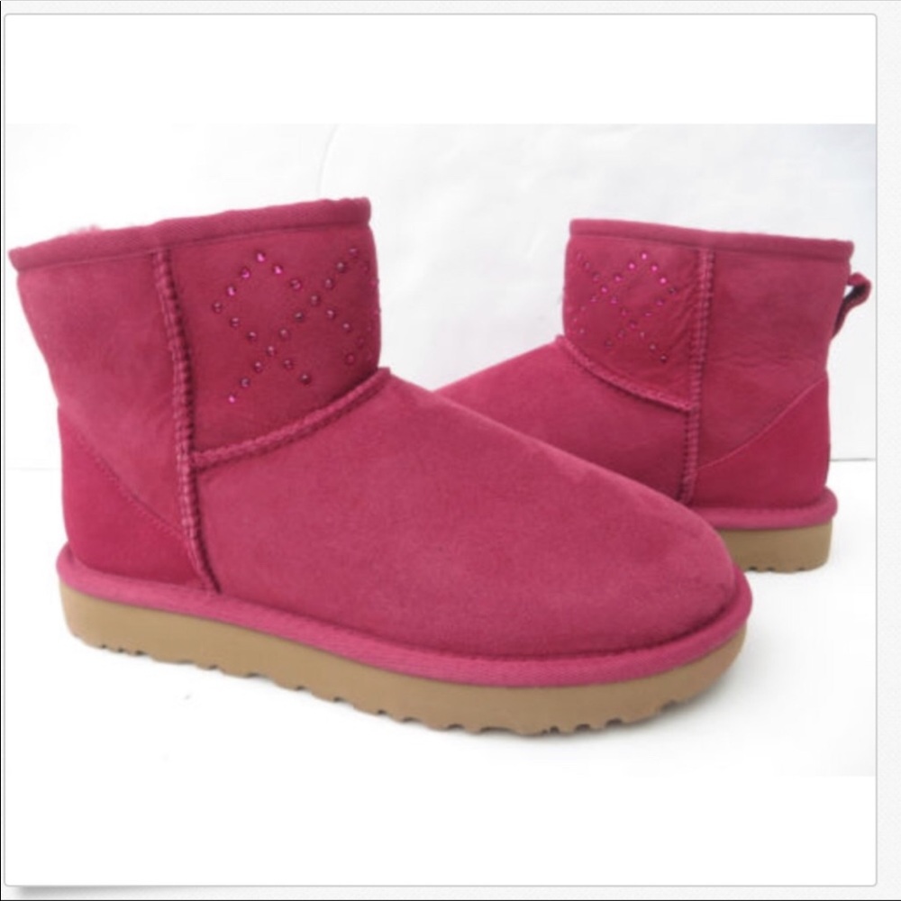 NEW UGG MINI SWAROVSKI CRYSTAL BOOT